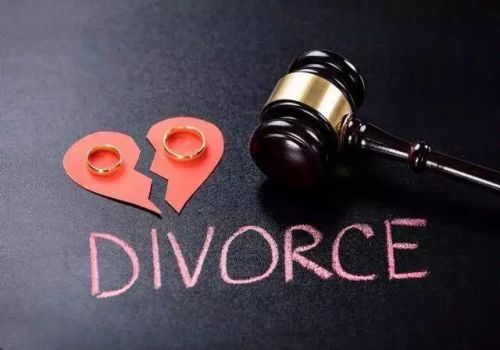 婚内自愿放弃房屋产权协议有效吗